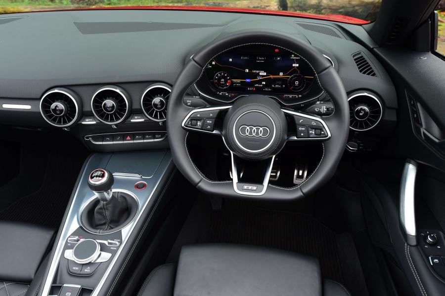 Торпедо Audi TTS Roadster (8S) 2015 года  (UK) (фото 4 из 8)
